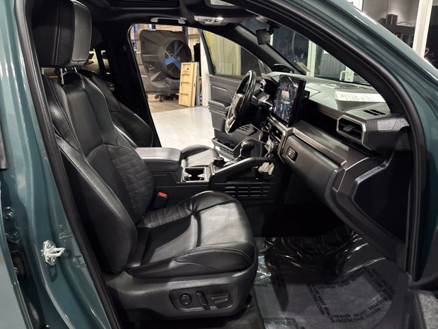 Used 2025 Toyota 4Runner TRD Off-Road Premium w/ Tow Technology Package AWD/4WD image 37