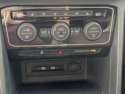 Used 2022 Volkswagen Atlas SE image 23