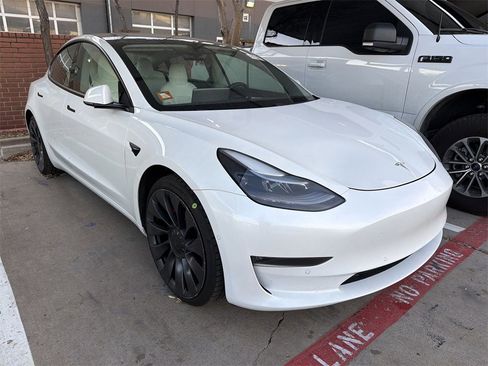 Used 2021 Tesla Model 3 Performance image 2