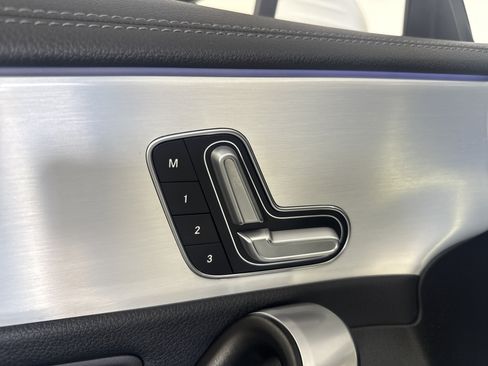 Used 2025 Mercedes-Benz CLA 250 image 17