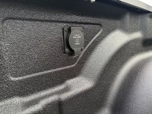 Used 2024 RAM 2500 Tradesman w/ Chrome Appearance Group image 41