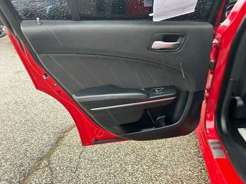 Used 2015 Dodge Charger SXT image 13