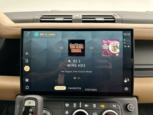 New 2026 Land Rover Defender 110 X-Dynamic SE image 19