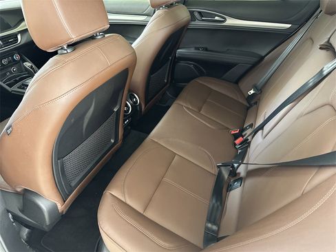Used 2024 Alfa Romeo Stelvio Ti image 30