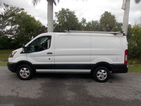Used 2019 Ford Transit 250 130 Low Roof RWD image 10