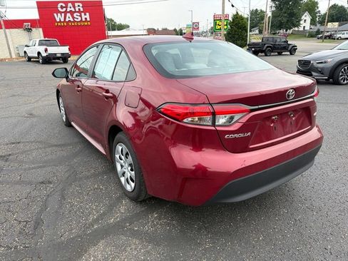 Used 2023 Toyota Corolla LE FWD image 5