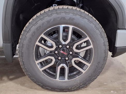 New 2026 GMC Sierra 1500 AT4 w/ AT4 Premium Package image 5