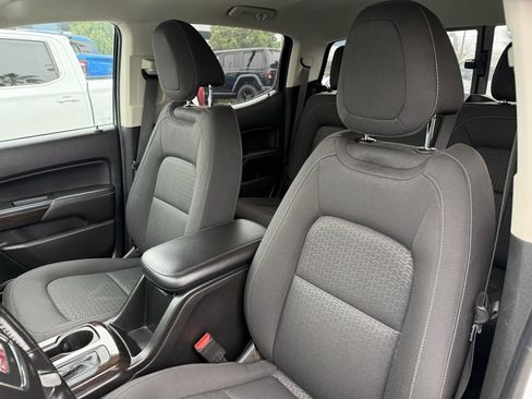 Used 2017 GMC Canyon SLE w/ SLE Convenience Package image 10