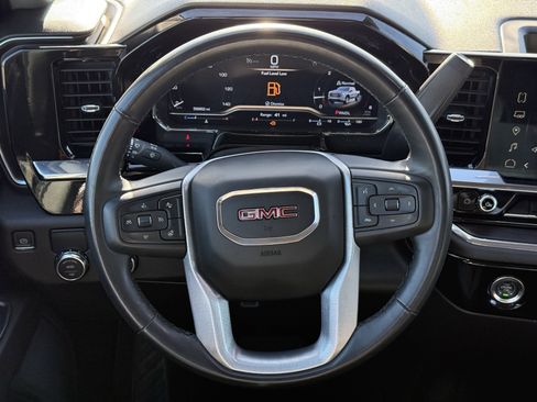 Used 2024 GMC Sierra 1500 SLT image 12