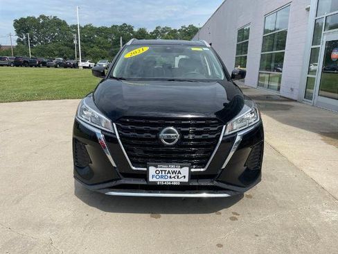 Used 2021 Nissan Kicks SV FWD image 3