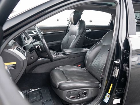 Used 2015 Hyundai Genesis 3.8 w/ Option Group 04 image 25