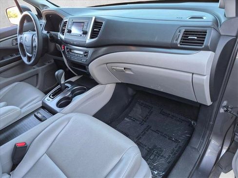 Used 2019 Honda Ridgeline RTL image 18