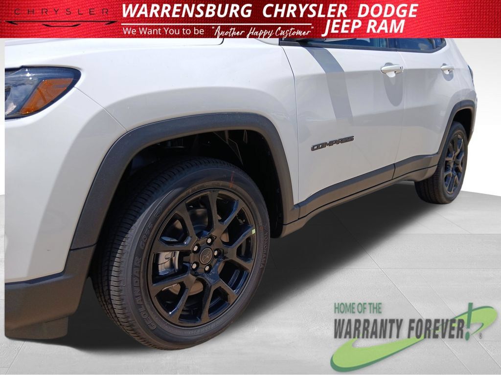 New 2026 Jeep Compass Latitude AWD/4WD image 35