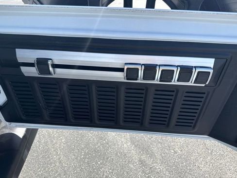 Used 2021 Jeep Wrangler Unlimited Rubicon image 51