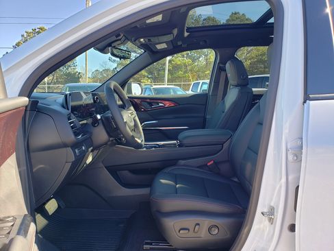 New 2026 Chevrolet Traverse Z71 w/ Driver Confidence Package image 32