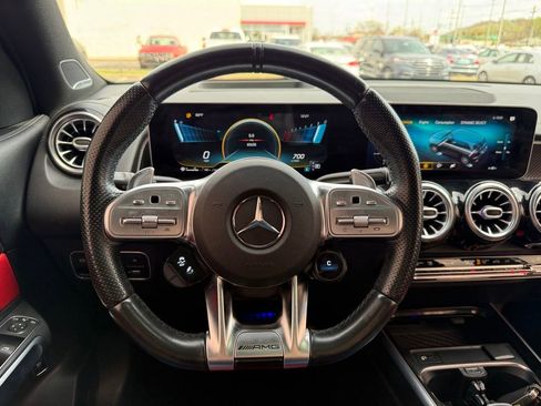 Used 2021 Mercedes-Benz GLB 35 AMG 4MATIC image 34