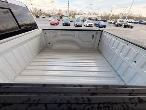 New 2026 RAM 1500 Laramie w/ Trailer Tow Group AWD/4WD image 11