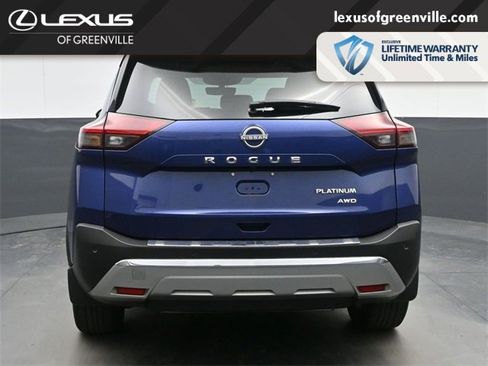 Used 2023 Nissan Rogue Platinum w/ Platinum Premium Package image 7