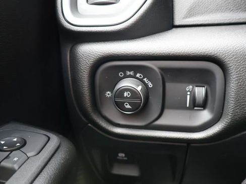 New 2026 RAM 1500 Express image 18