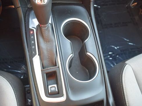 Used 2019 Chevrolet Equinox LS AWD/4WD image 27