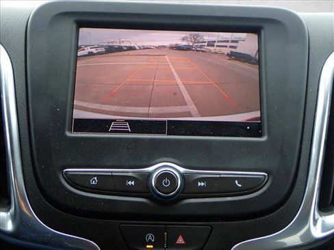 Used 2024 Chevrolet Equinox LT image 18