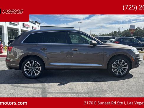 Used 2017 Audi Q7 3.0T Prestige w/ Prestige Package AWD/4WD image 5