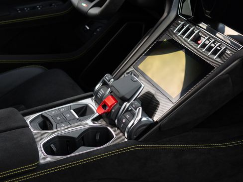 Used 2024 Lamborghini Urus Performante image 64