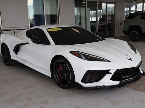 Used 2024 Chevrolet Corvette Stingray Preferred Cpe w/ 2LT image 13