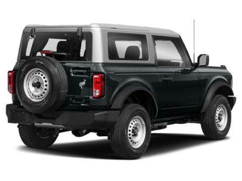 Used 2022 Ford Bronco Outer Banks image 2