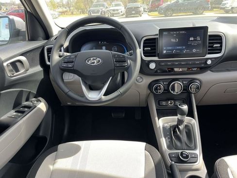 New 2026 Hyundai Venue SEL FWD image 8