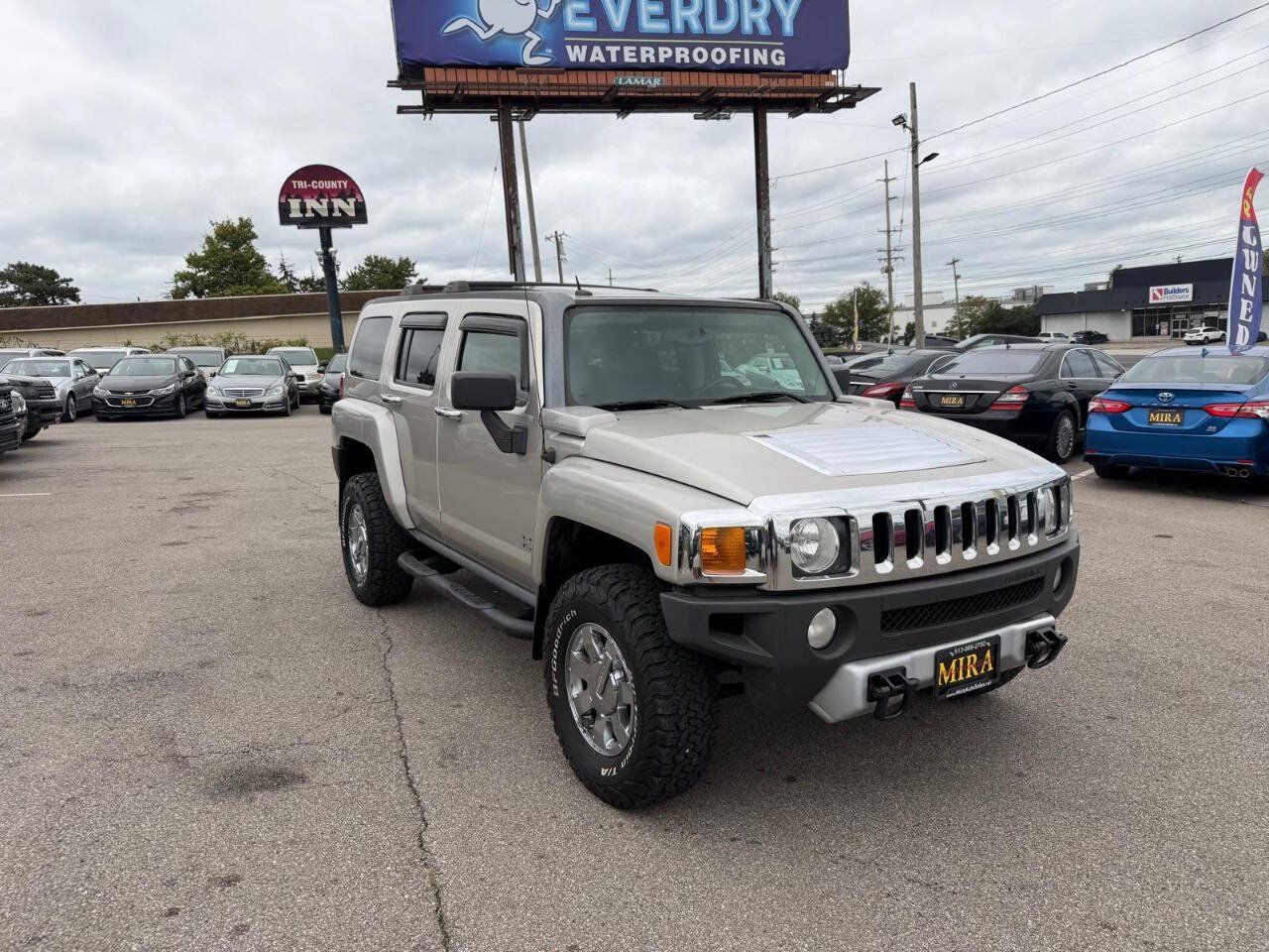 Used 2008 HUMMER H3 Luxury AWD/4WD image 4