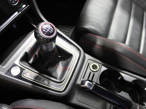 Used 2021 Volkswagen GTI SE image 16