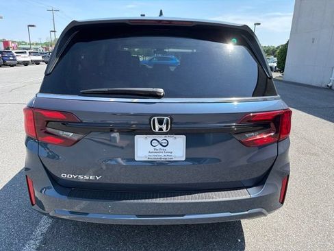 New 2026 Honda Odyssey EX-L image 6