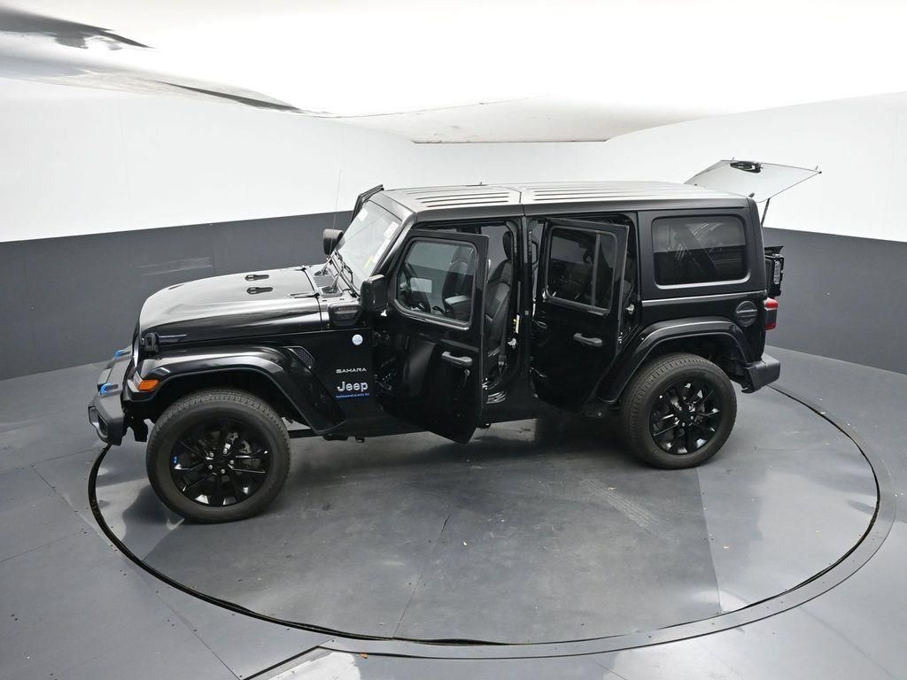 Used 2023 Jeep Wrangler Unlimited Sahara AWD/4WD image 50