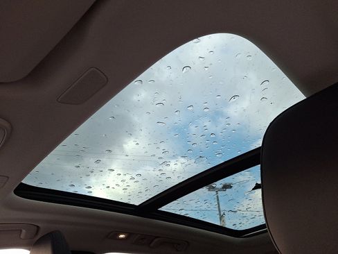 New 2026 Volvo XC60 B5 Plus w/ Protection Package Premier image 9