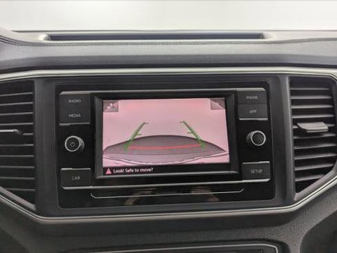 Used 2018 Volkswagen Atlas S image 28