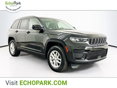 Used 2023 Jeep Grand Cherokee Laredo