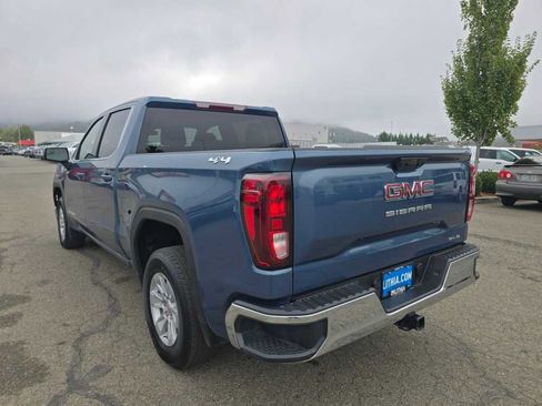 Used 2024 GMC Sierra 1500 SLE image 3
