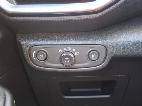 Certified 2022 Chevrolet TrailBlazer LT w/ Driver Confidence Package image 22