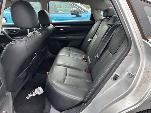 Used 2016 Nissan Altima 2.5 SL w/ Moonroof Package image 19