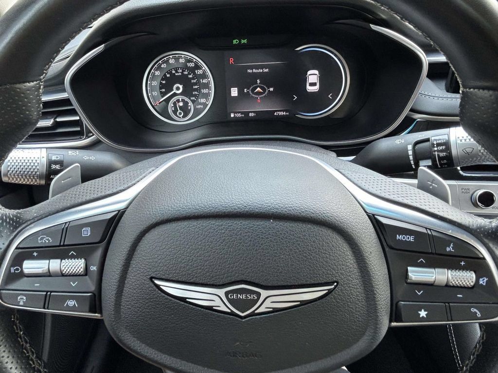 Used 2025 Genesis G70 2.5T AWD/4WD image 21