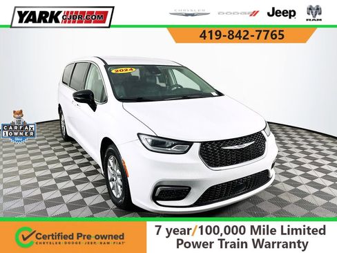 Certified 2024 Chrysler Pacifica Touring-L image 1