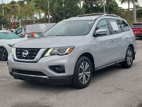 Used 2020 Nissan Pathfinder S image 3