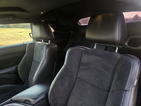 Used 2022 Dodge Challenger R/T w/ Plus Package image 11