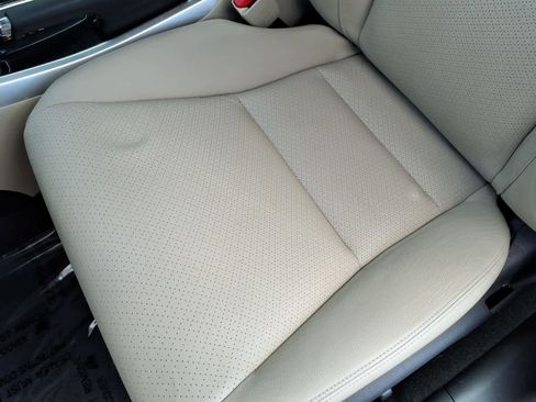 Used 2017 Honda Accord Touring image 28