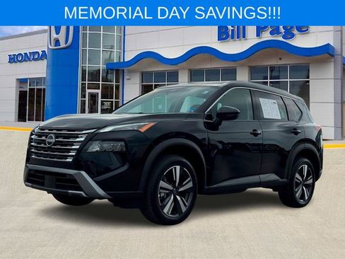 Used 2026 Nissan Rogue SL AWD/4WD image 2