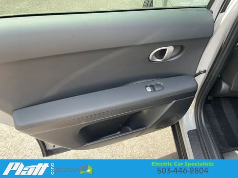 Used 2024 Hyundai Ioniq 5 SEL image 40