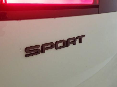 Used 2024 Land Rover Range Rover Sport Dynamic SE AWD/4WD image 31
