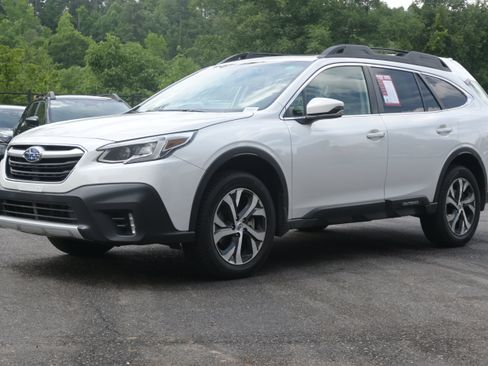 Used 2021 Subaru Outback Limited XT w/ Popular Package #2 AWD/4WD image 5