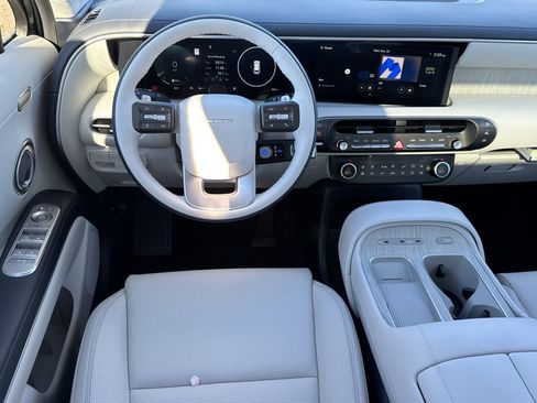 Used 2026 Hyundai Palisade Calligraphy image 7